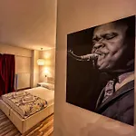 Amazing Park Residences 5 아파트
